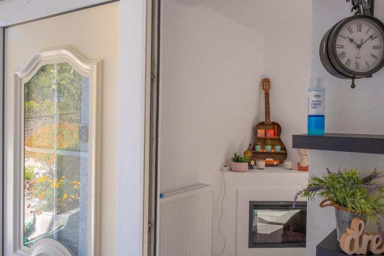 Remvi Guest House Pramanta Eksteriør bilde